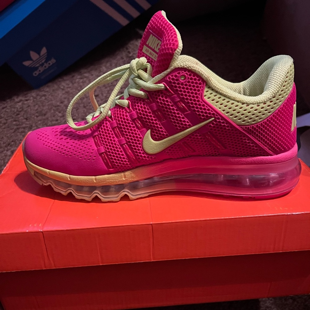 Nike